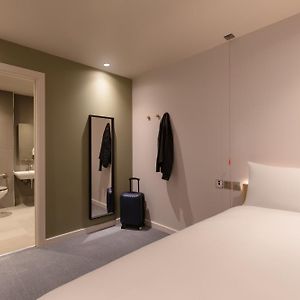 Chambre Accessible aux Personnes à Mobilité Réduite Double